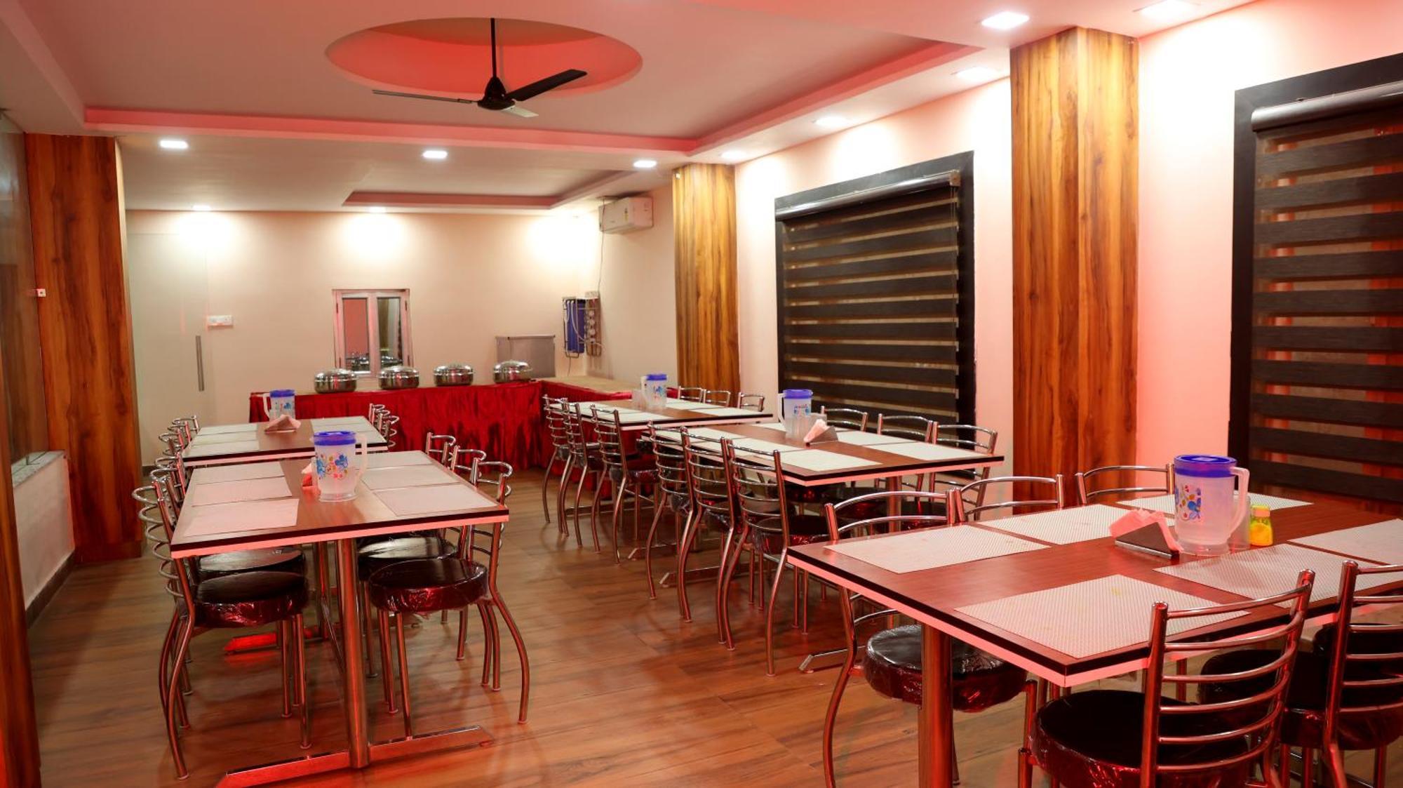 Hotel Blue Pine Haridwār Zewnętrze zdjęcie