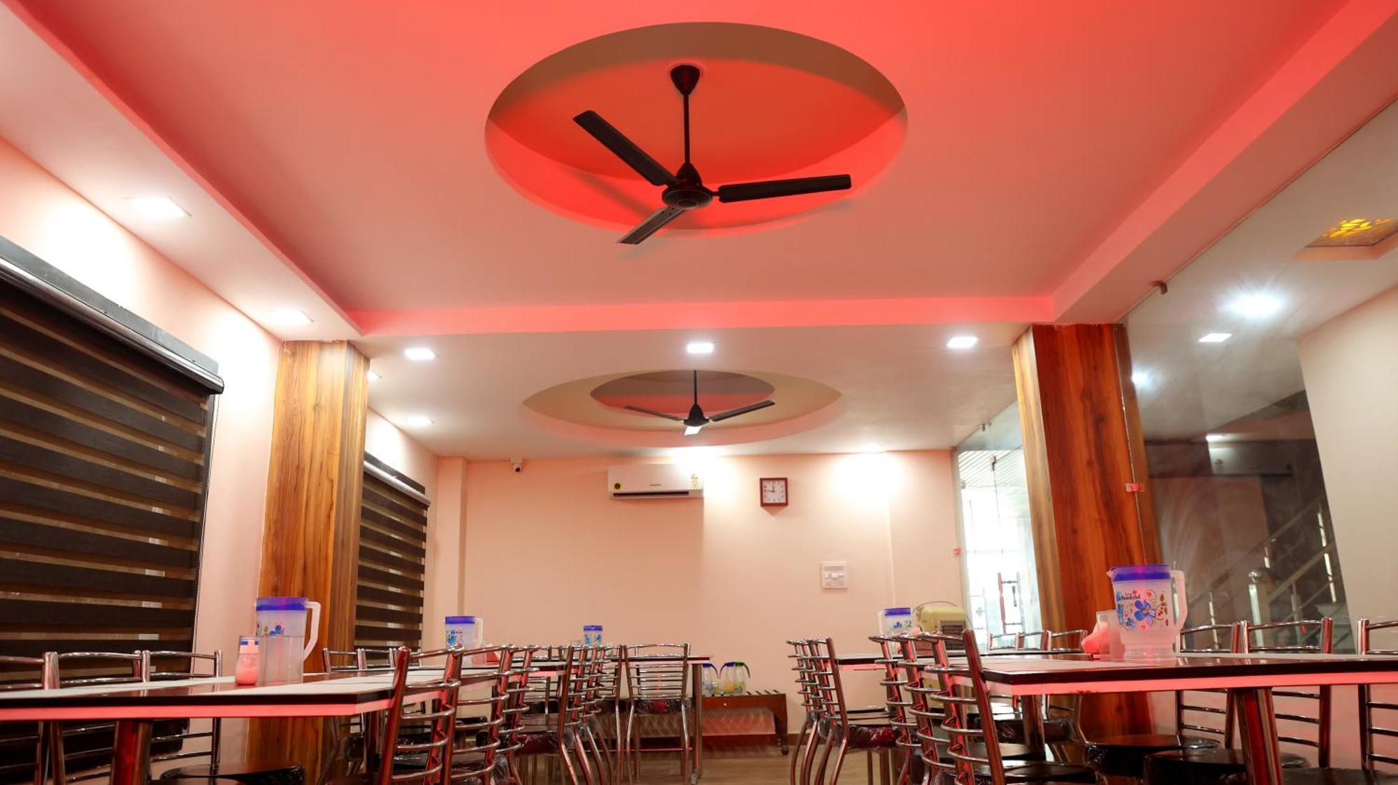 Hotel Blue Pine Haridwār Zewnętrze zdjęcie