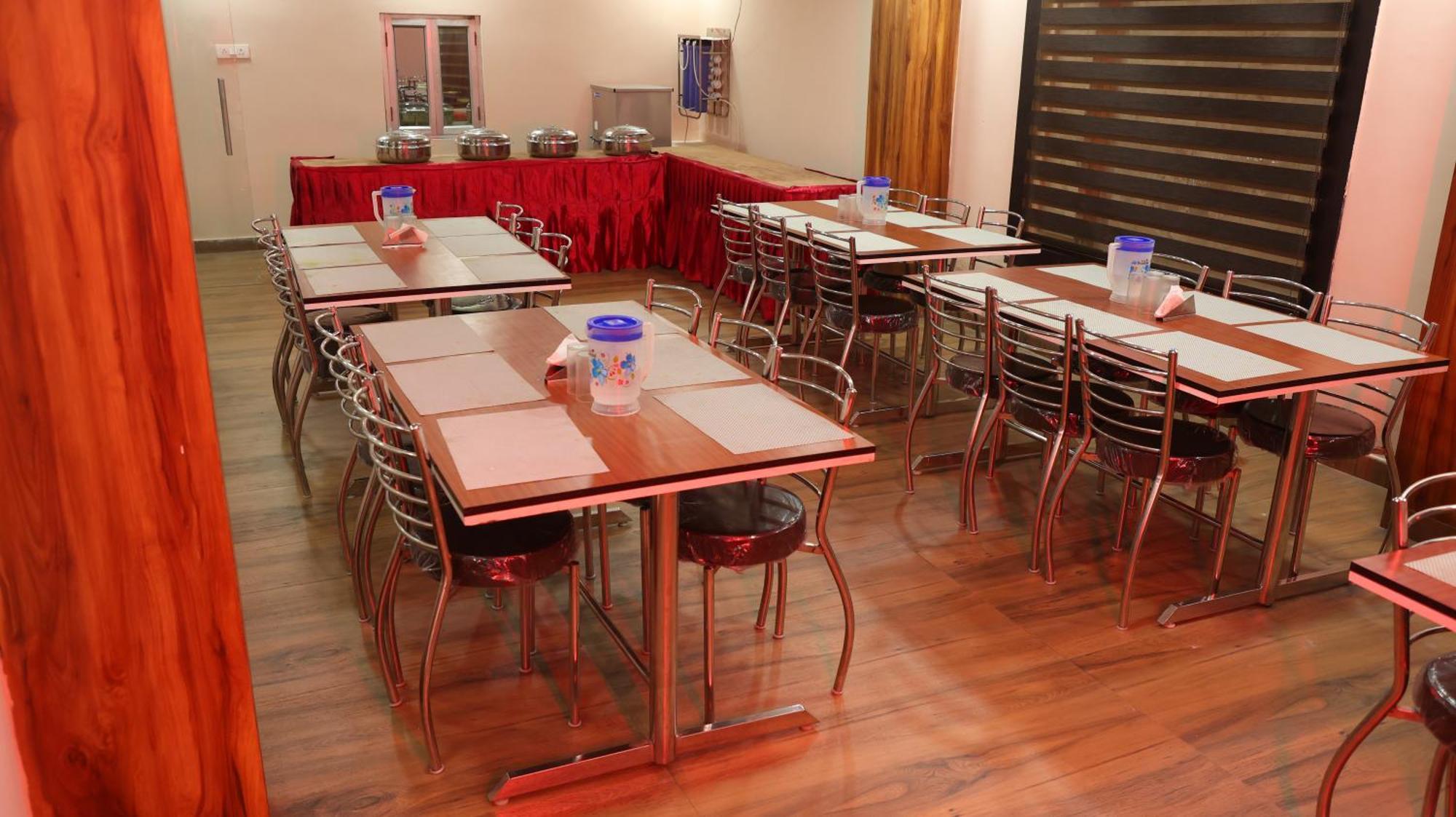 Hotel Blue Pine Haridwār Zewnętrze zdjęcie